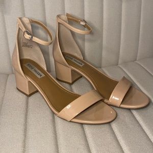 Steve Madden, size 8, heeled sandals in blush color